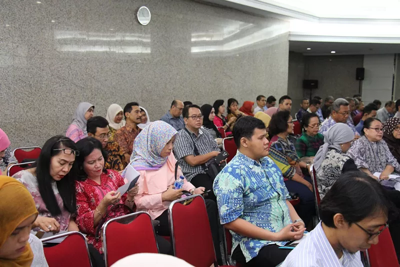 rapat dewan dosen